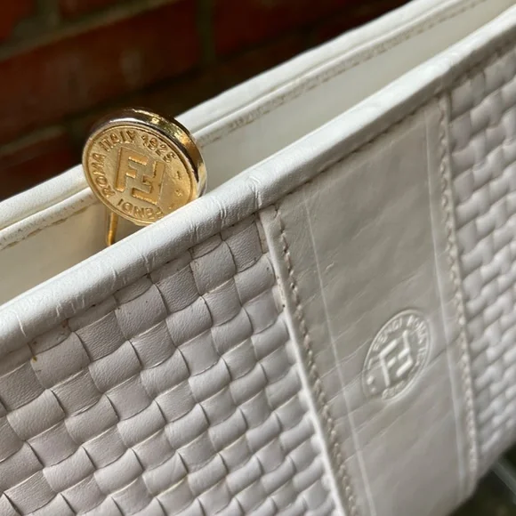 Fendi Vintage Crossbody Purse - Picture 5 of 9